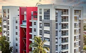 Parkhurst Lux Condo Near Devon House